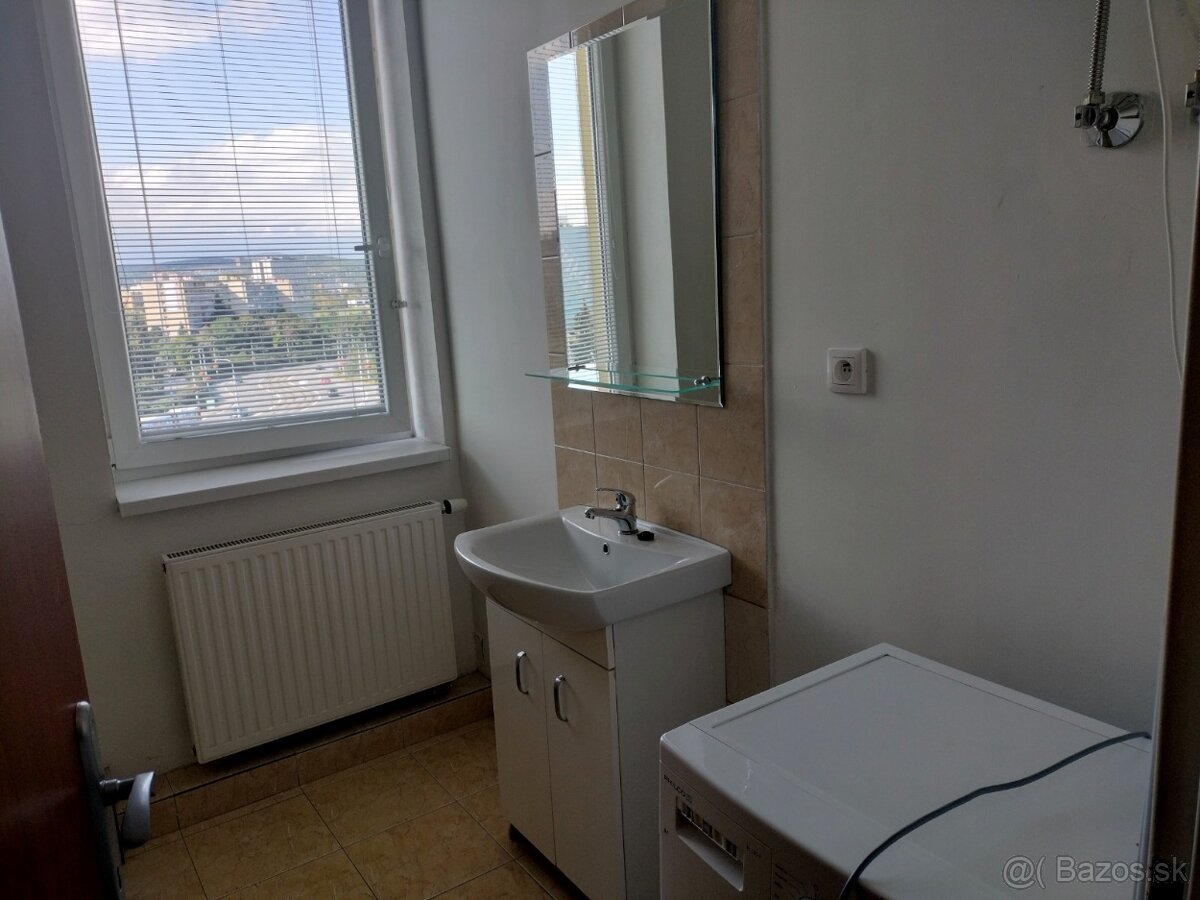 Garsónka pri SPP, JUH na prenájom - 9