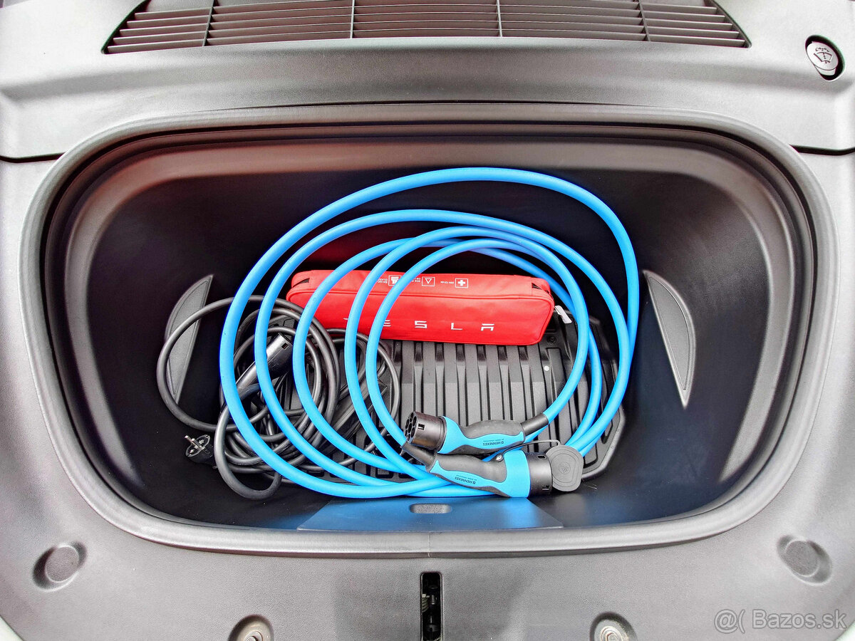 Tesla Model Y Long Range 378kW SOH 92,3% - 9
