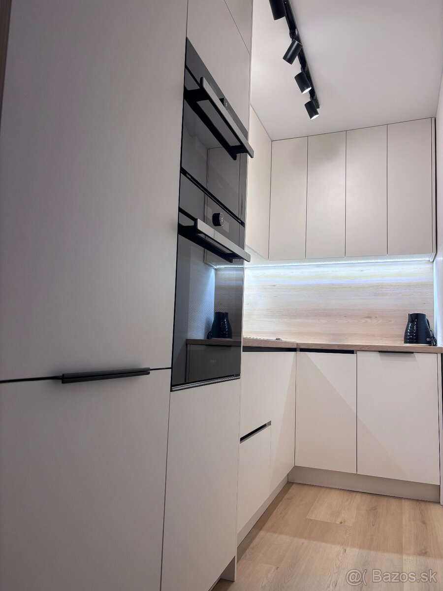 Ponúkam byt na prenájom - 9