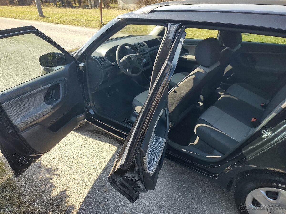 Škoda Fabia combi II 1.2HTP 51KW 2013 - 9