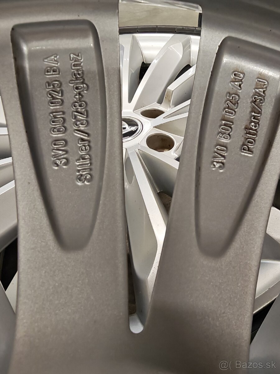 Škoda Trinity 5x112 R19 235/40 - 9