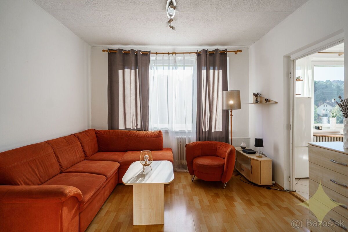 REZERVOVANÉ - Na predaj: zariadený 1-izbový byt, 40 m² – Fon - 9