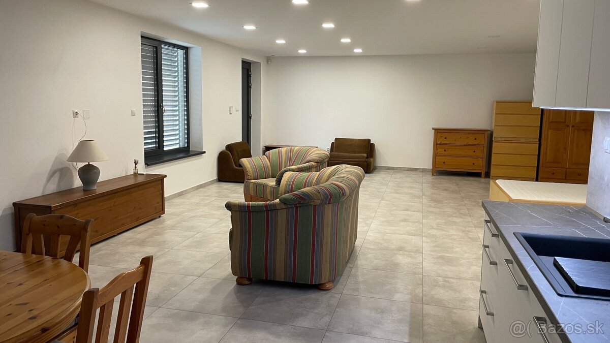 Byt v Nitre - prenájom - 9