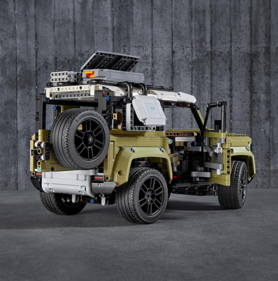 Predam LEGO Technic 42110 Land Rover Defender - 9
