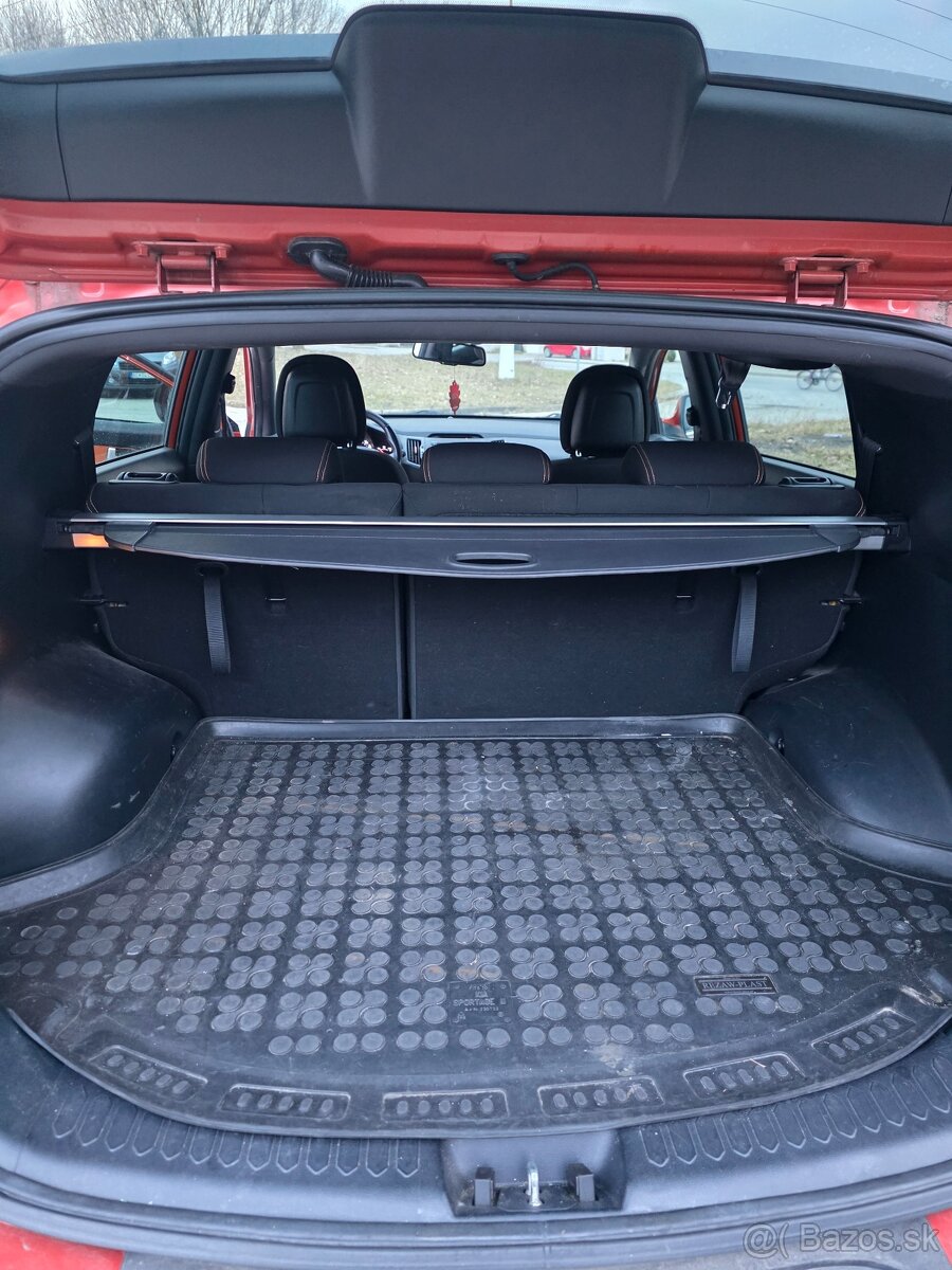 Kia Sportage 1.7 CRDI - 9