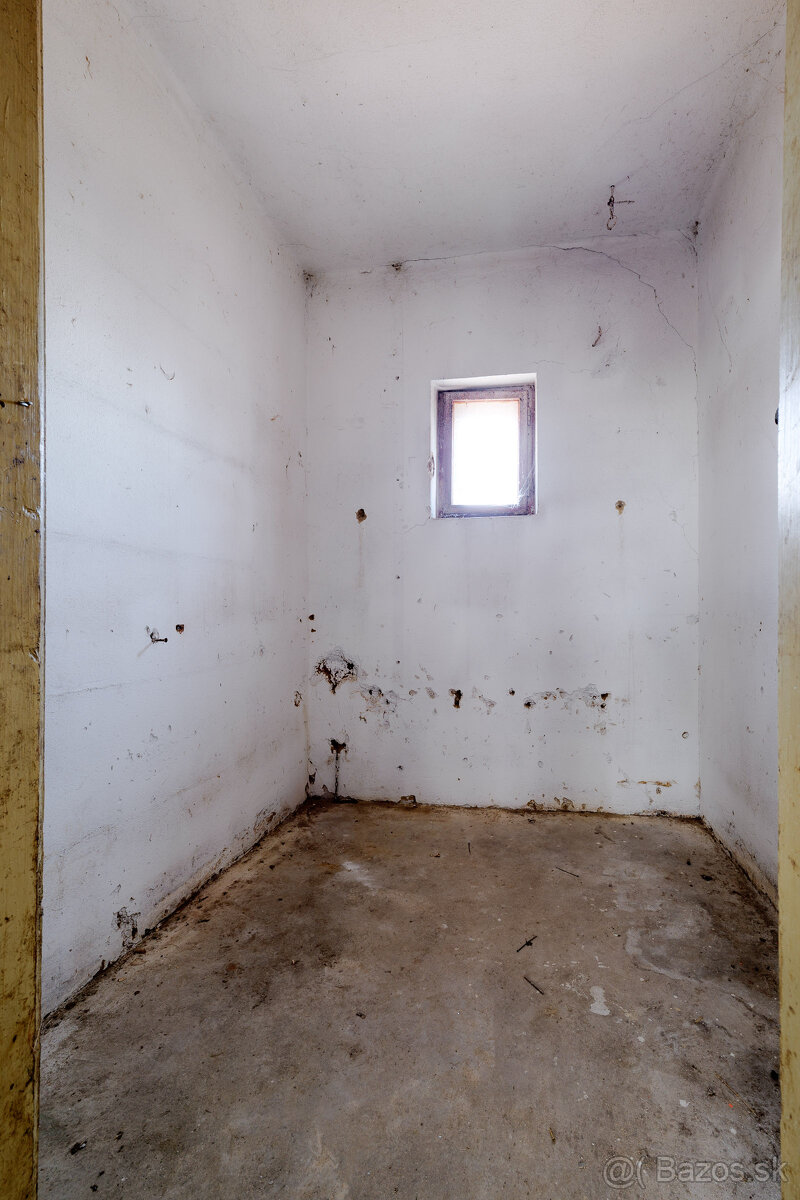 Na predaj rodinný dom s pozemkom v tichej lokalite | Budulov - 9