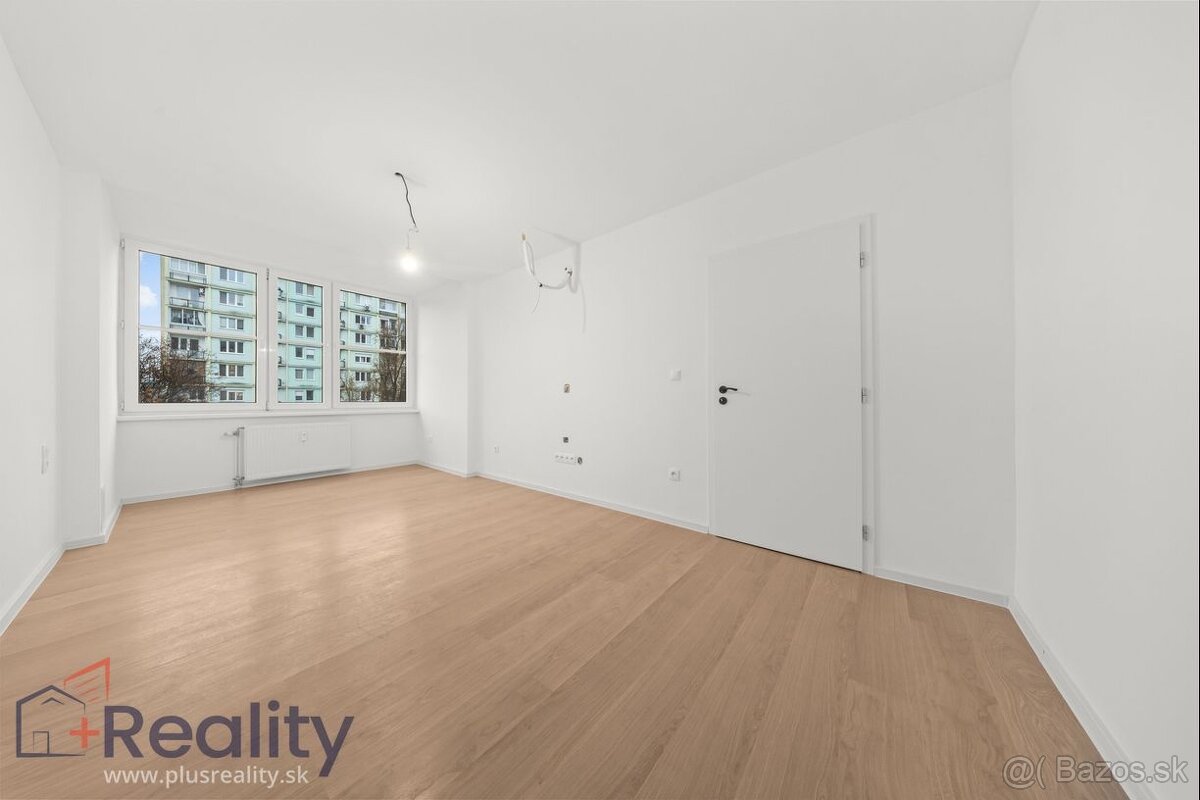 Na predaj 2izbovy byt po rekonštrukcii - 9