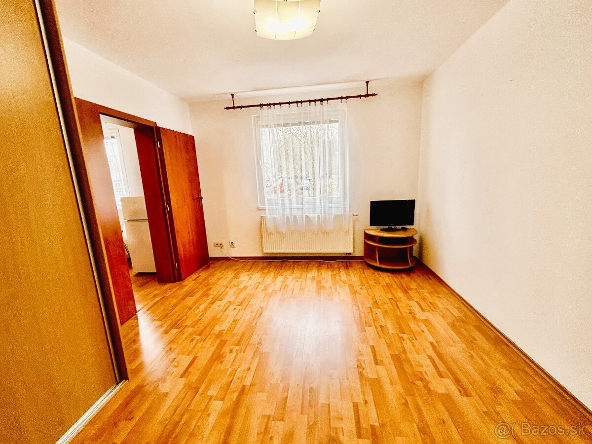 Zvolen, mesto – 1-izb. byt s vlastným park. miestom, 31 m2 - 9