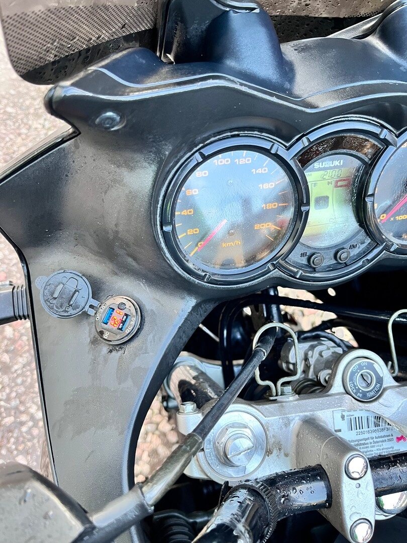 Suzuki DL 650 VSTROM - 9