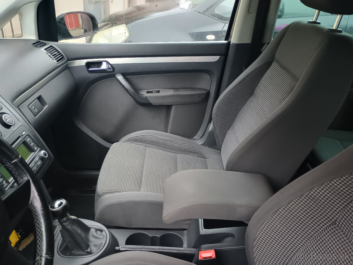 volkswagen touran - 9