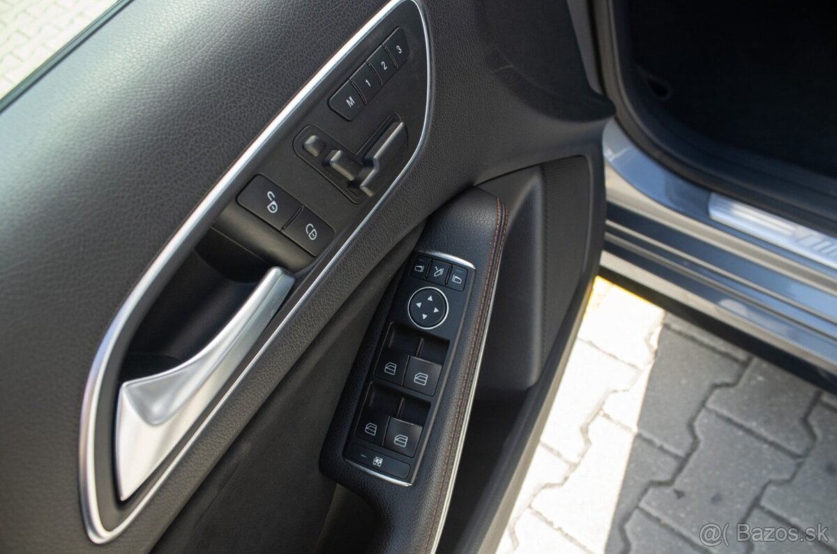 Mercedes Benz A45 AMG - 9