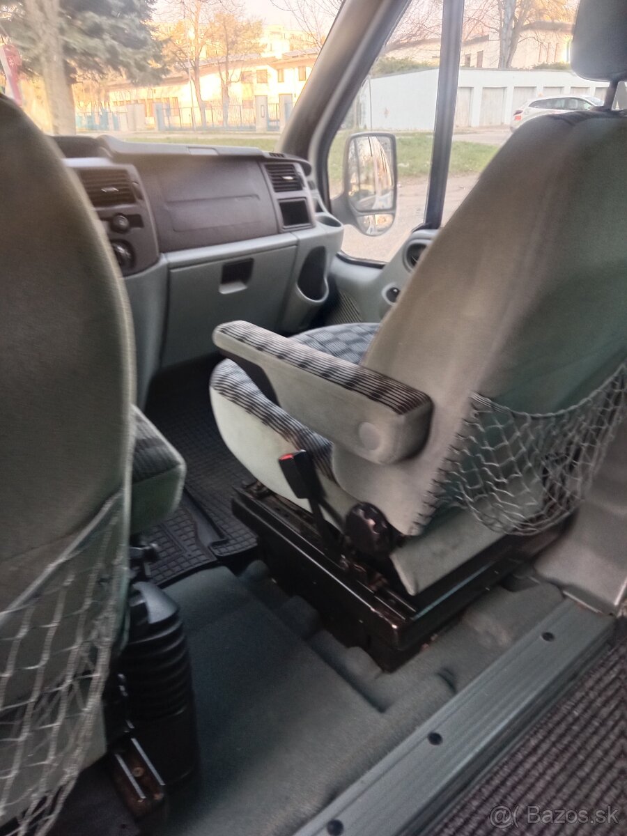 Ford transit turneo - 9