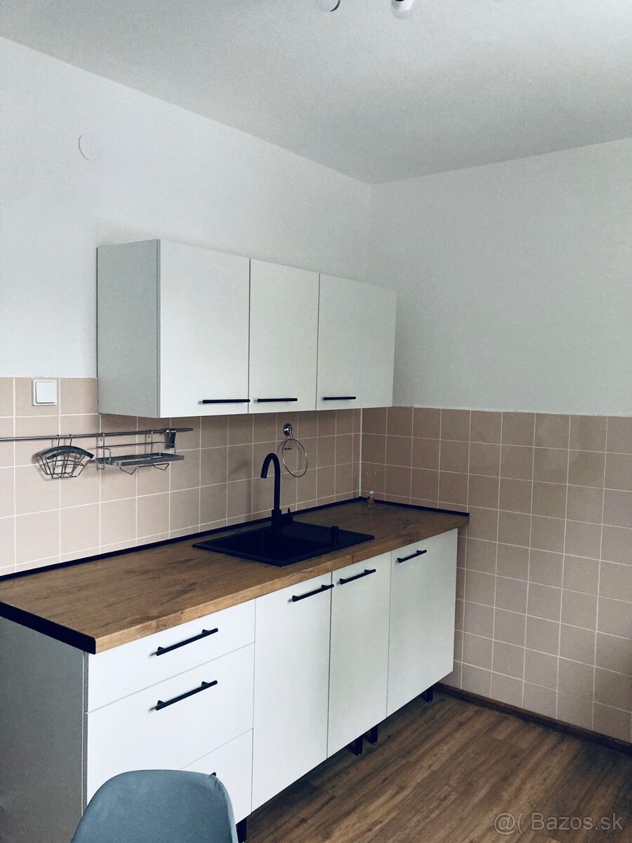 1-izbový byt s PARKOVANÍM - 9