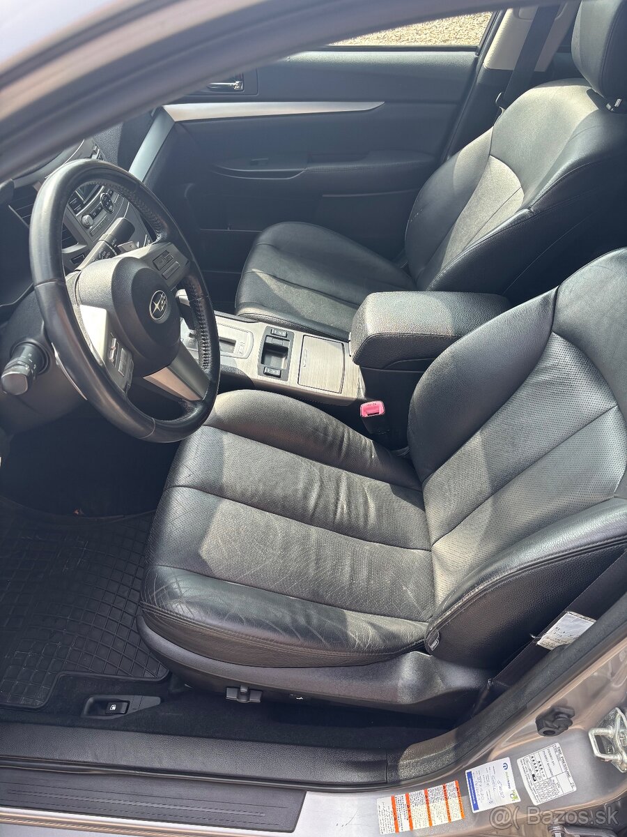 Subaru Legacy 2,5 - 9