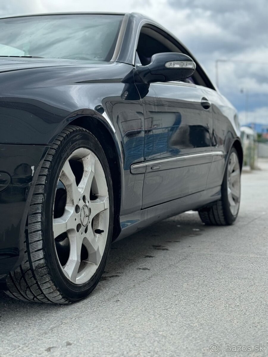 Mercedes Clk - 9