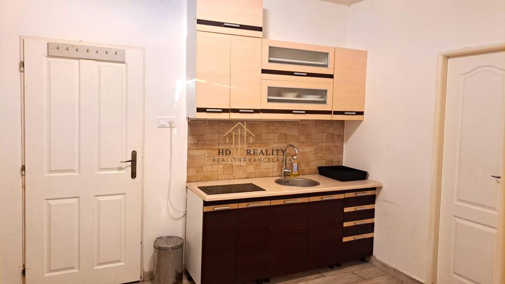HD reality ponúka na prenájom apartmán, Krupina - 9