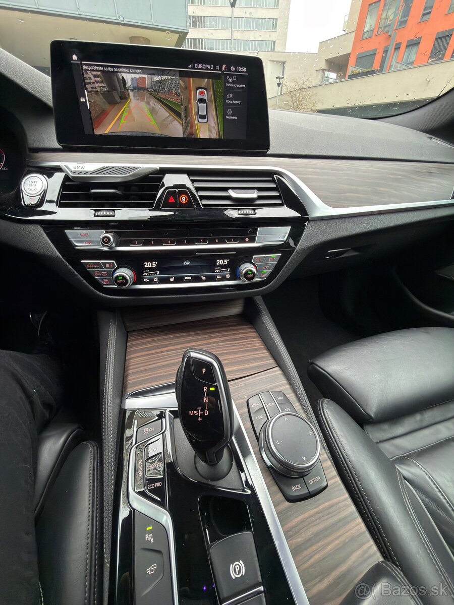 Predám BMW 540i xDrive M-Packet G30 - 9
