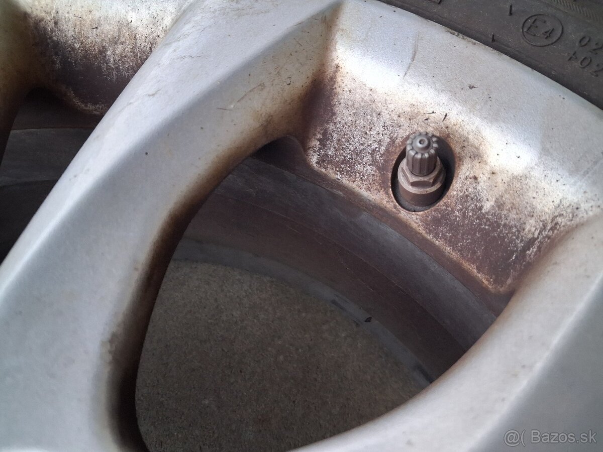 Predam hliníkové kolesá R17 original mazda - 9