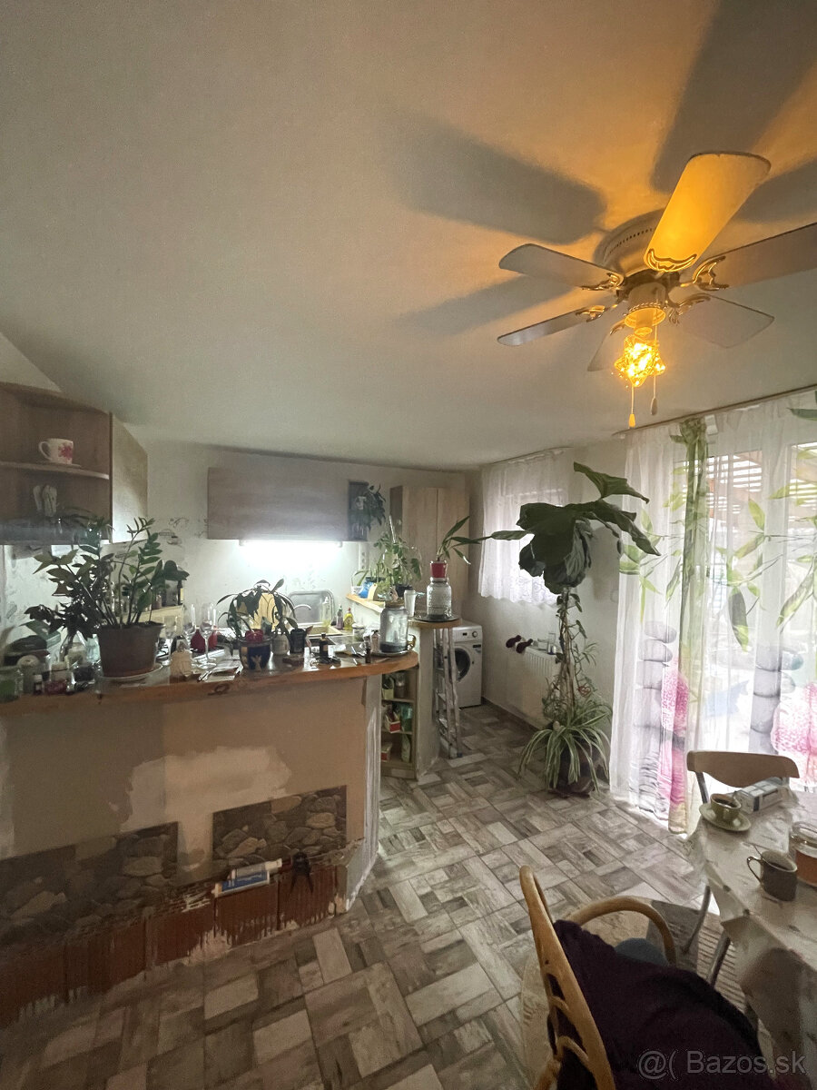 MH284- Na predaj útulný 4 izbový rodinný dom v Komárne - 9
