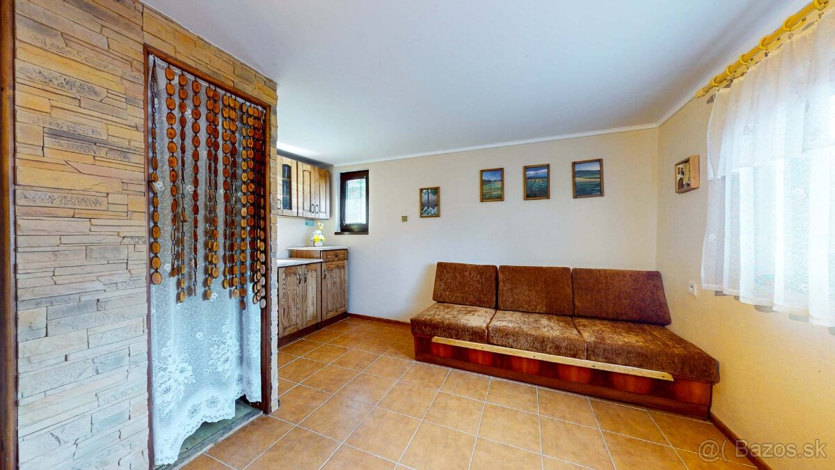 Záhradná chatka s vysporiadaným pozemkom Zvolen / Neresnica - 9