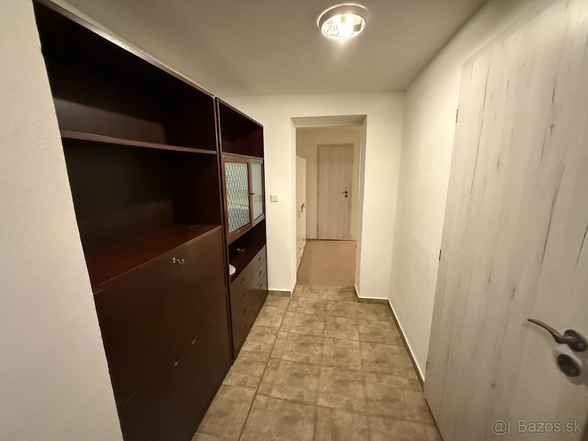 APEX reality prenájom 2 iz. bytu na Koperníkovej ul. v HC - 9