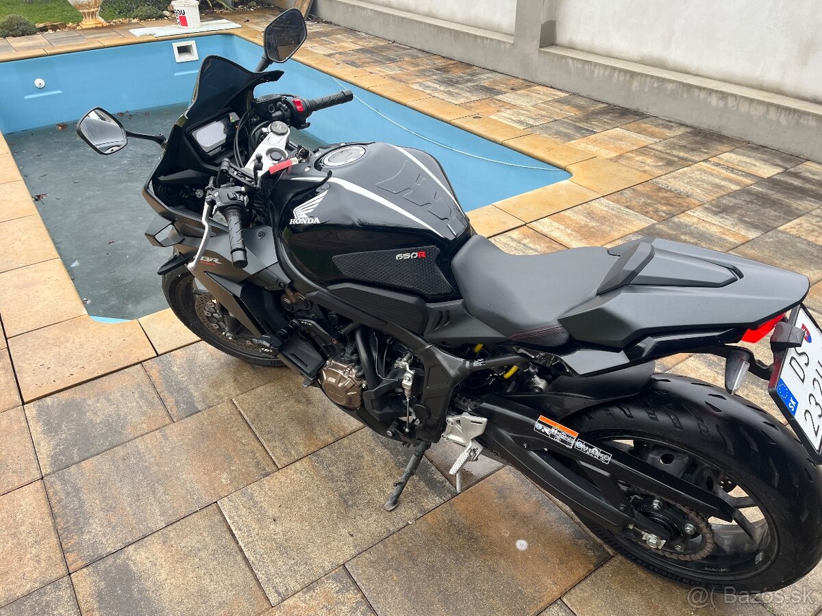 Honda CBR 650 - 9