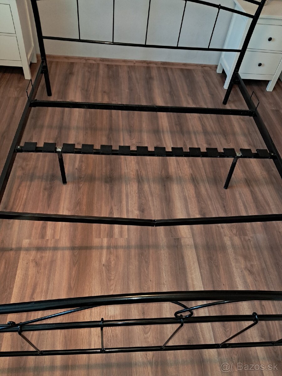 Manželská kovova postel - 9