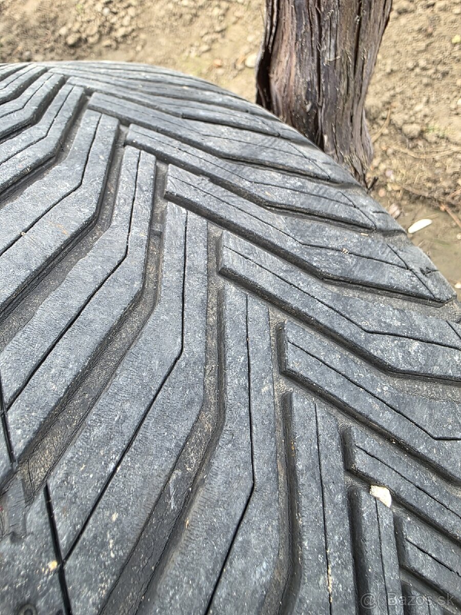 Celorocne pneumatiky michelin - 9