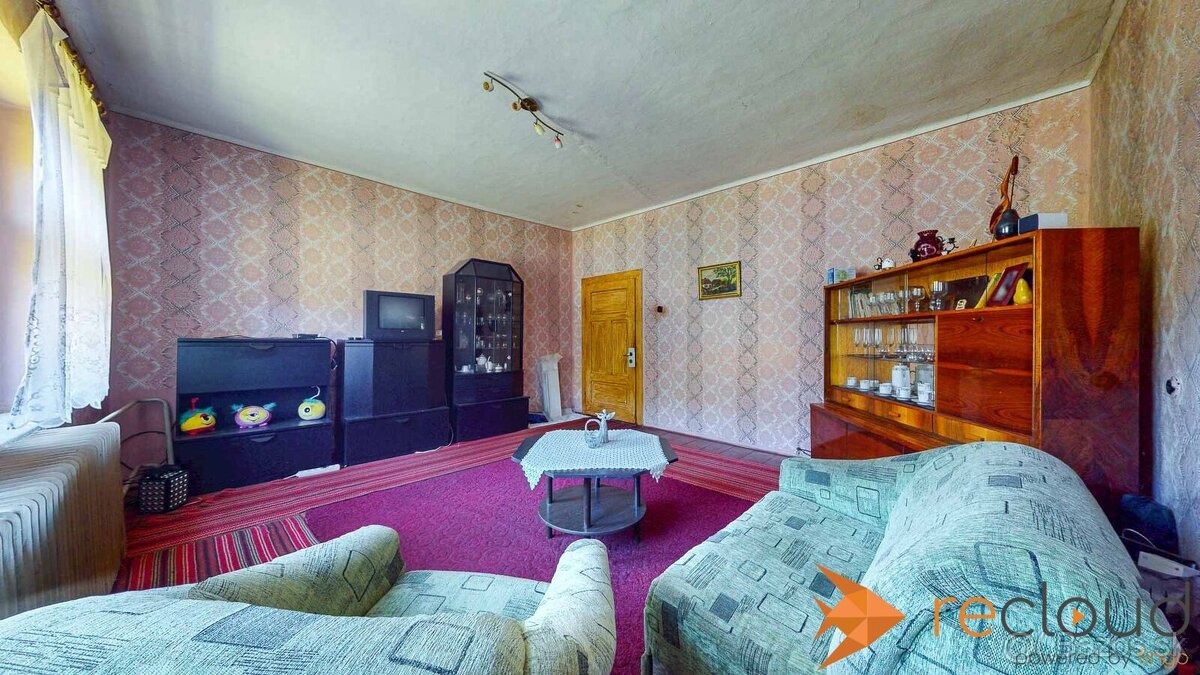 NA PREDAJ RODINNÝ DOM V KOPERNICI S INVESTIČNÝM PRILAHLÝM PO - 9