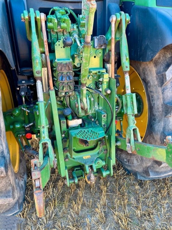 John Deere 6145R - 9