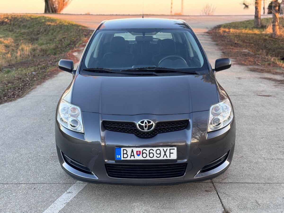 Toyota Auris 1.3 VVTI - 9