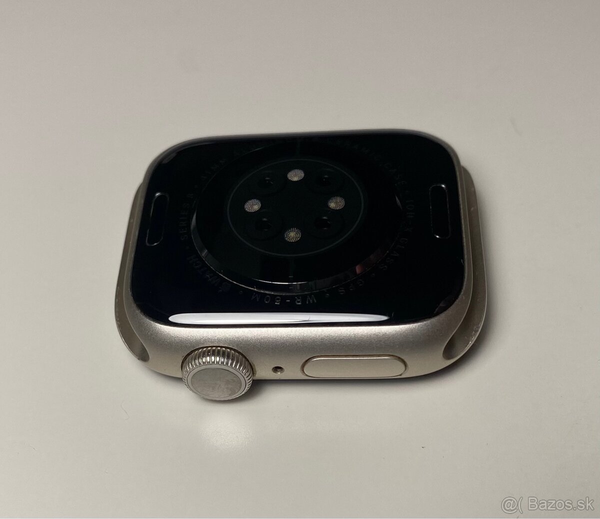 Apple Watch 8, batéria 97% - 9