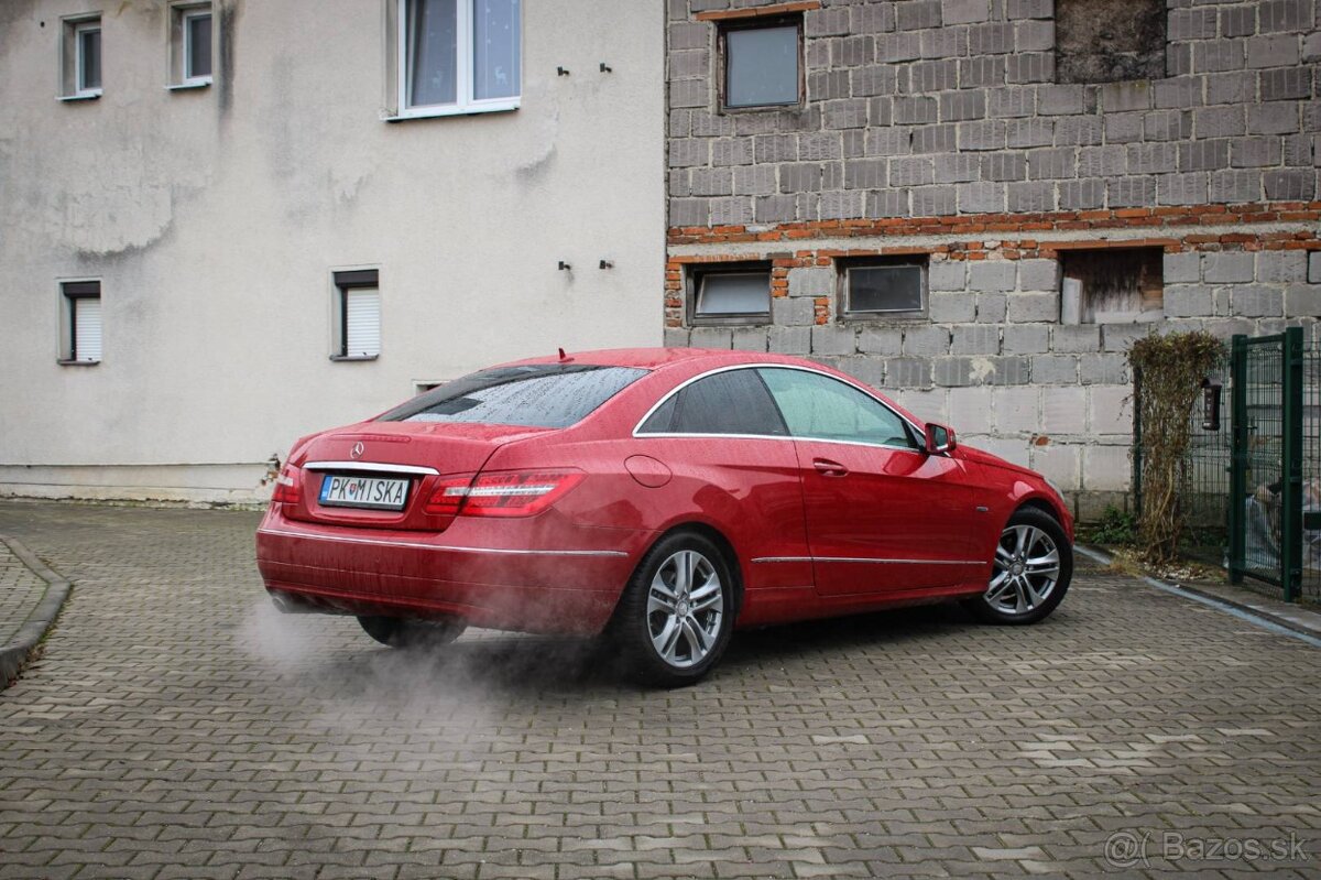 Mercedes-Benz E trieda Kupé 200 BlueEFFICIENCY 7G - 9