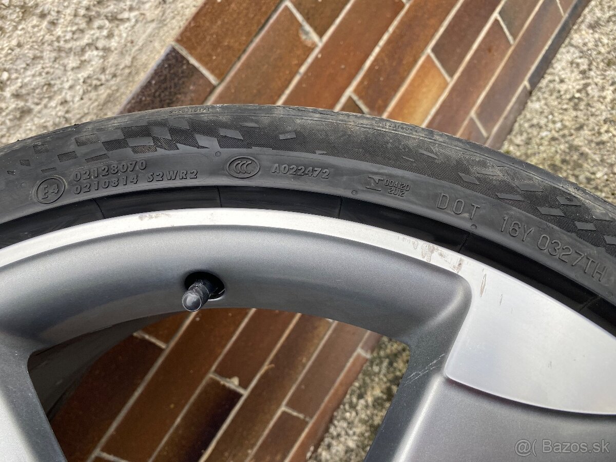 Audi Rotor 5x112 R20 255/35 - 9