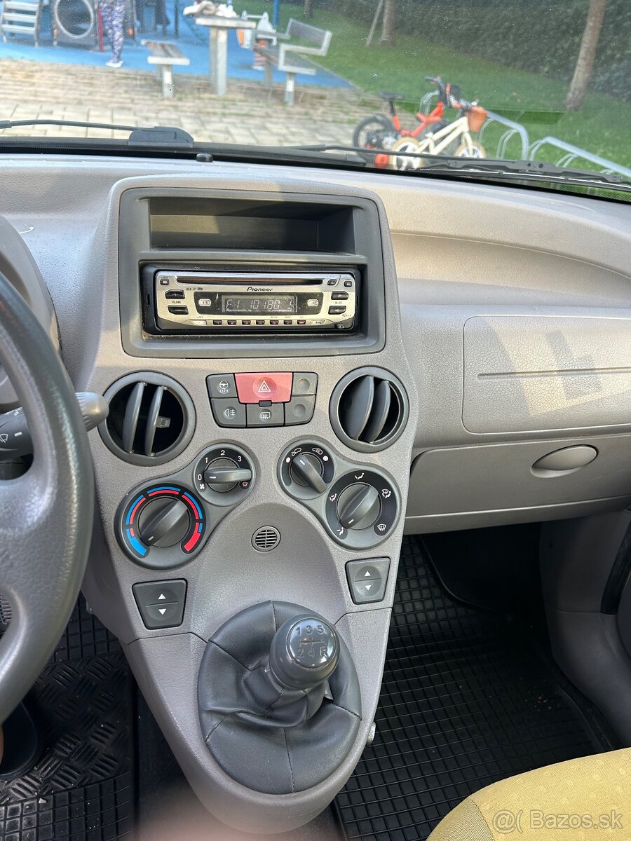 Predam Fiat Panda 1,2 benzin - 9