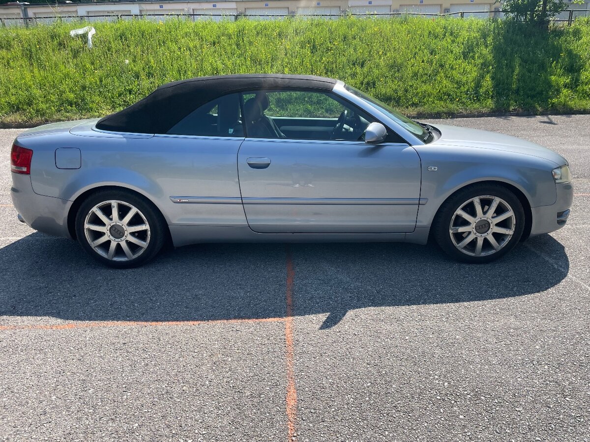 Predám Audi A4 cabriolet, 2,0 TDi manuál 103 kW - 9