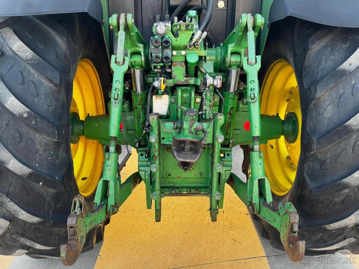 John Deere 6800 - 9