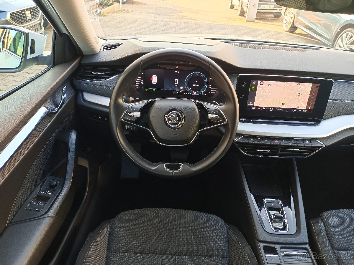 Škoda Octavia 4 iV Combi 1.4TSI 150kW DSG - záruka Autodraft - 9