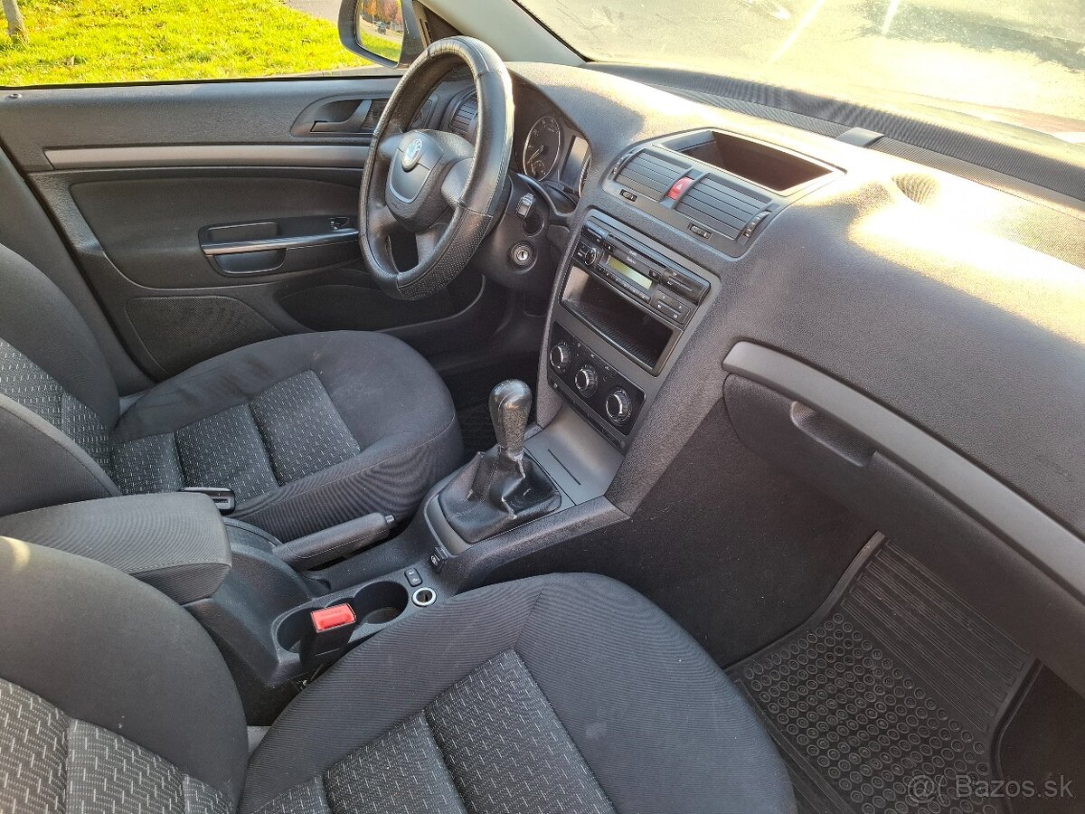 Predam Skoda Octavia, 1.6, 75 kw, Benzín + LPG - 9