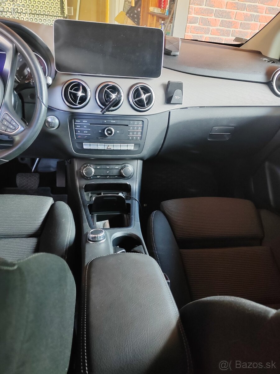 Predám Mercedes B 180D W246 - 9