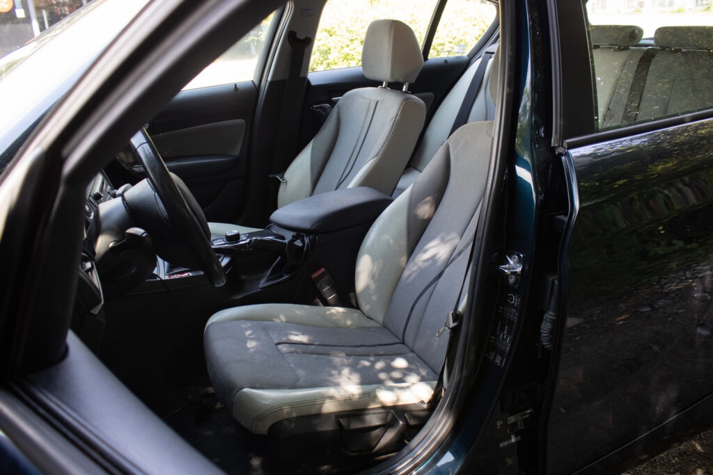 BMW 116i z roku 2011 - 9