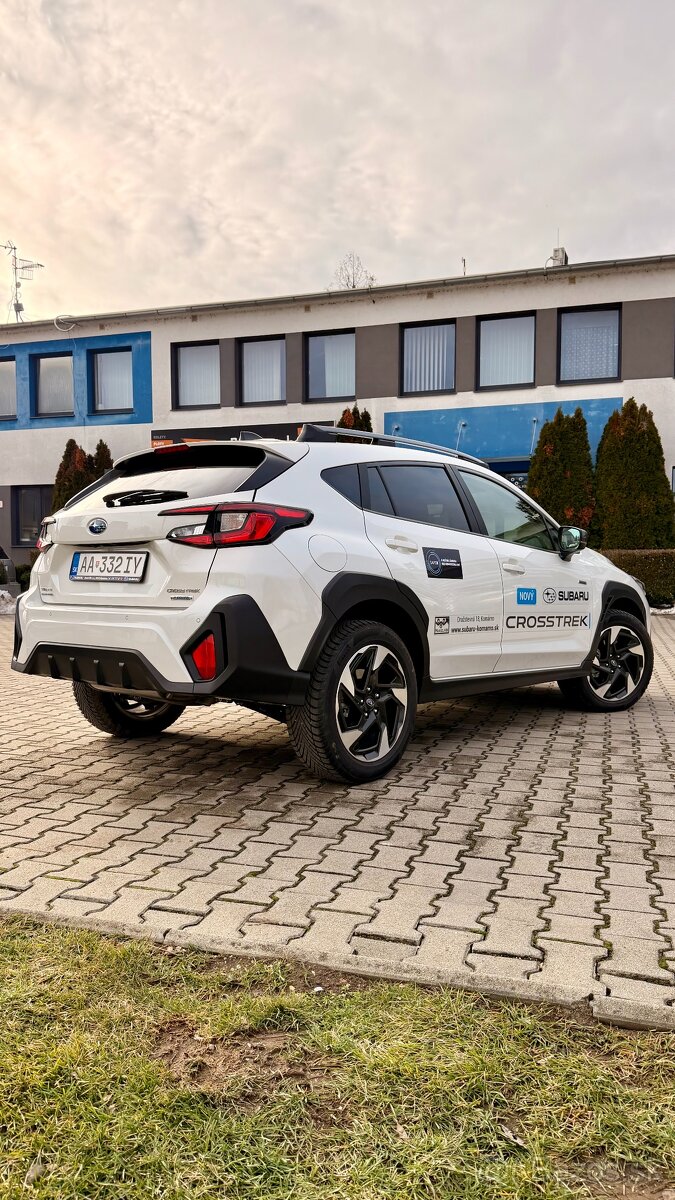 🚙 Subaru Crosstrek 2.0i e-boxer CVT Style X-TRA - 9