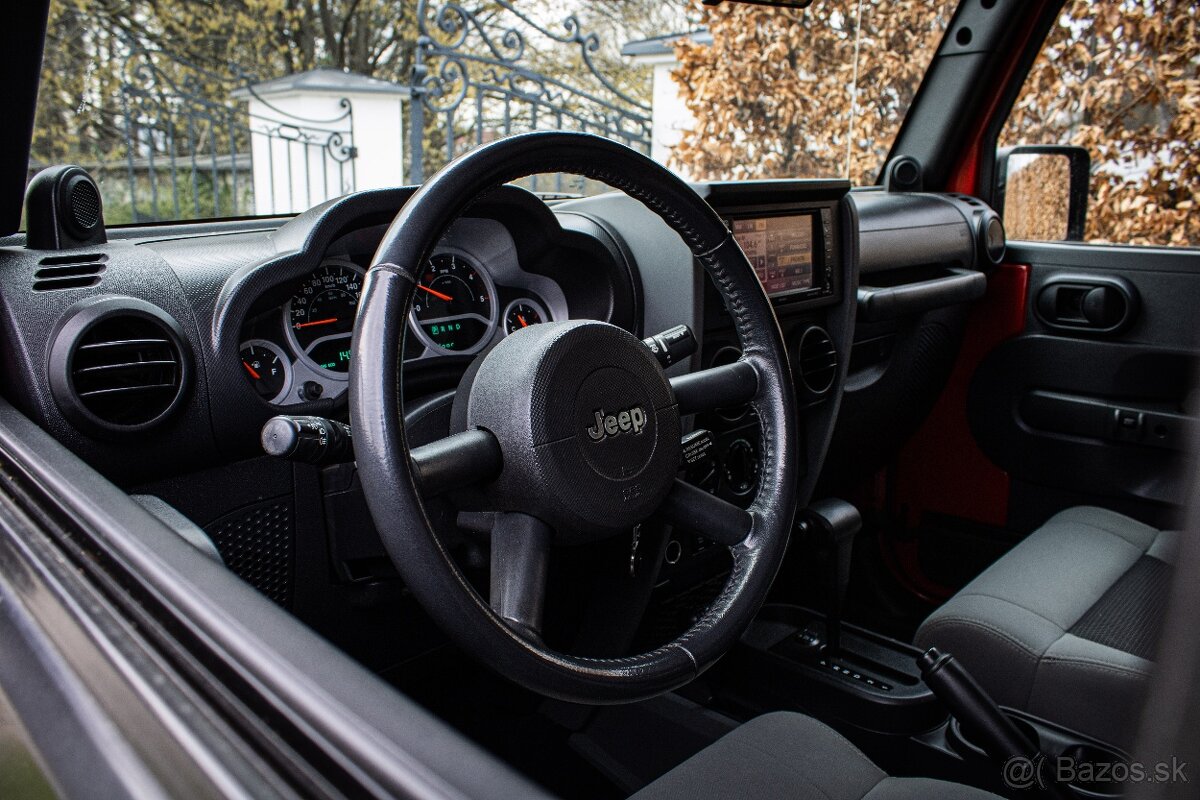Jeep Wrangler 2.8 CRD Unlimited, 1.majiteľ, SK-auto, nelak - 9