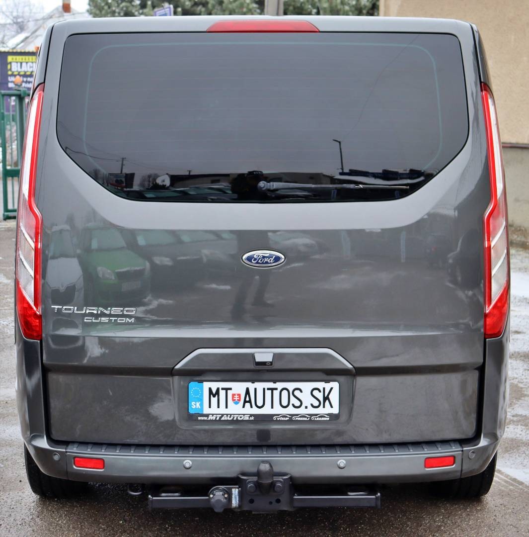 Ford Tourneo Custom 2.2 TDCi 155k Titanium L2H1 T300 - 9