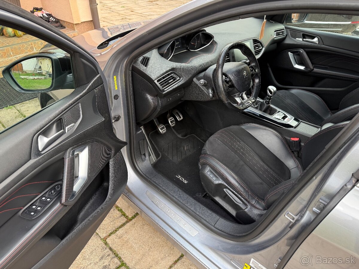 Peugeot 308 GT, 1.6i, 151Kw, rok 2016 - 9