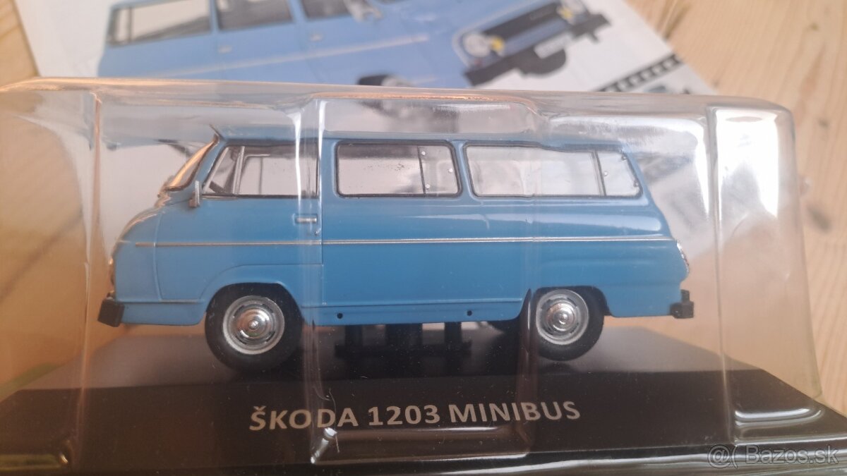 Škoda 1203 Minibus 1979 (DeAgostini) - 9