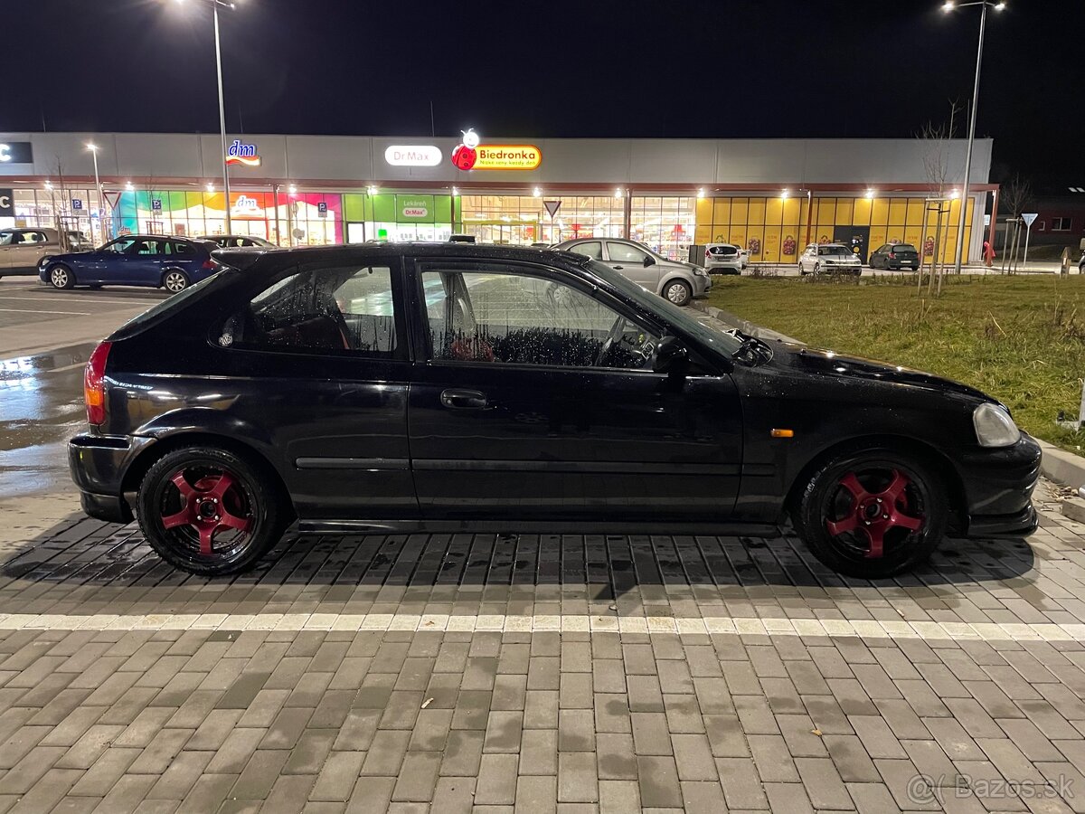 Honda Civic 6G - 9