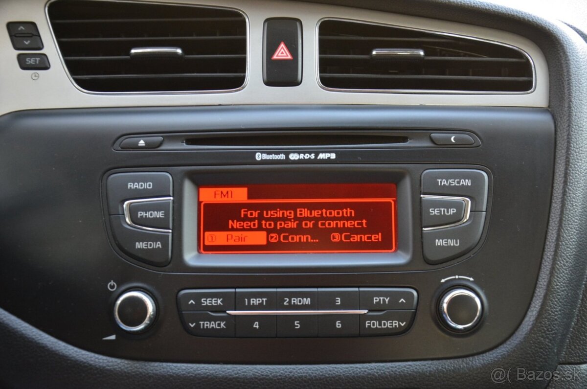 KIA Cee’d 1.6 CRDi, SR. voz - 9