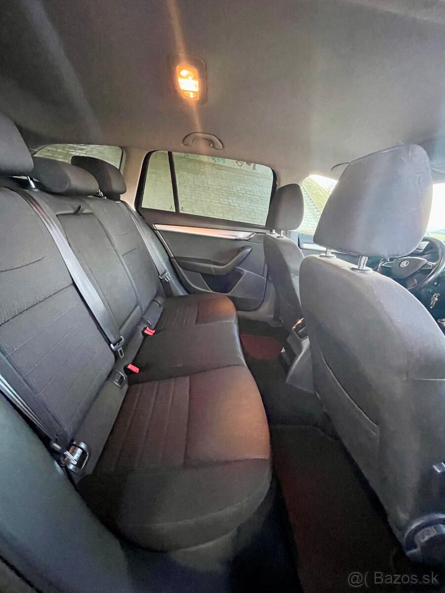 Škoda Octavia Combi 2.0 TDI 110kw - 9