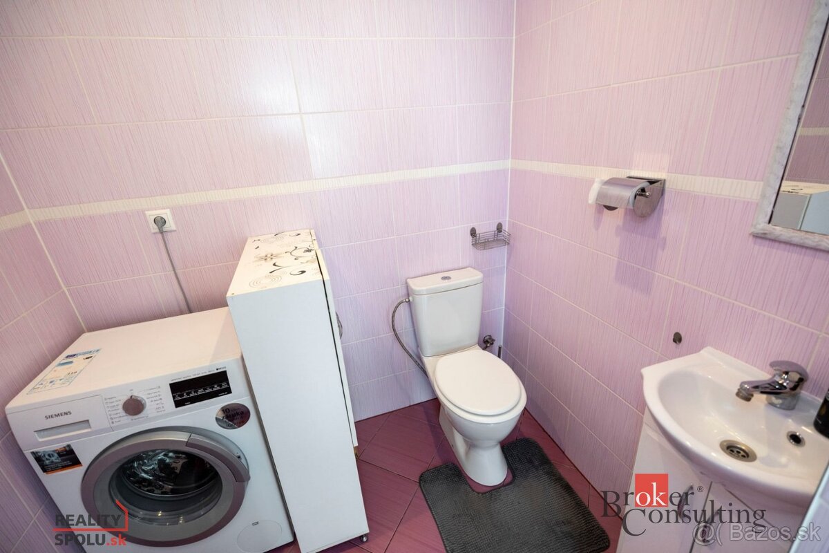 Prenájom 2 izbový dom v obci Divín - 9